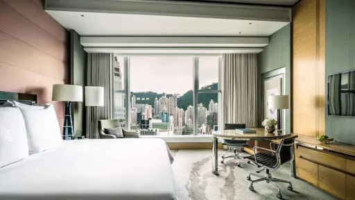 Thumbnail image of Four Seasons Hong Kong